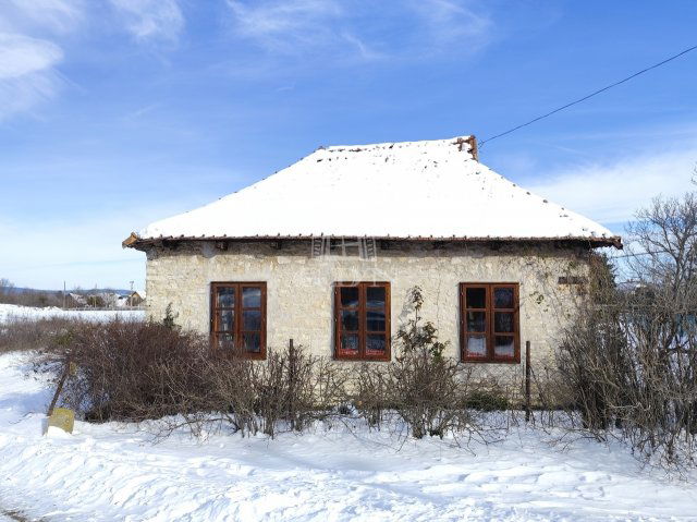 Eladó családi ház, Nagyvázsonyon 42.5 M Ft, 3 szobás