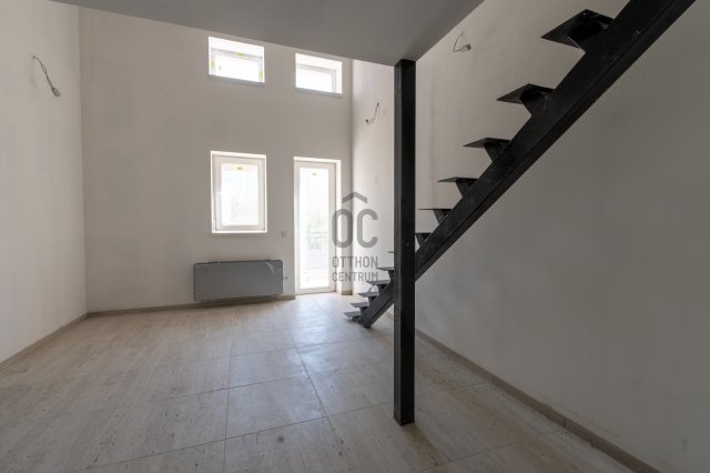 Eladó téglalakás, Székesfehérvárott 72.2 M Ft, 4 szobás