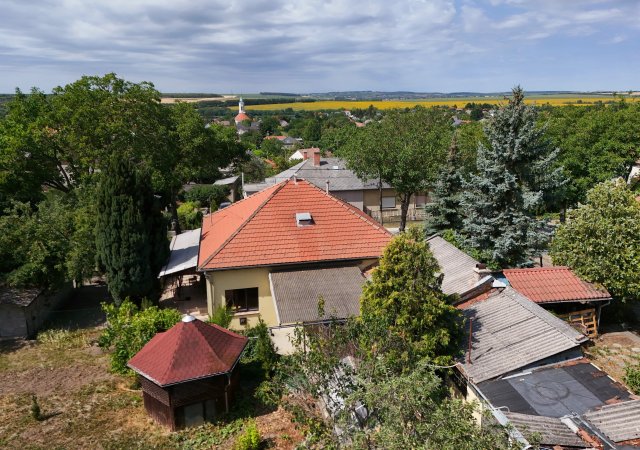 Eladó családi ház, Biatorbágyon 96 M Ft, 3 szobás