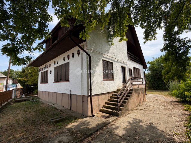 Eladó családi ház, Tápiószecsőn 48.1 M Ft, 4 szobás