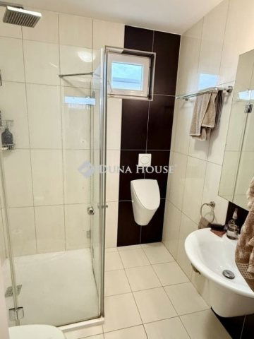 Eladó ikerház, Budapesten, XVIII. kerületben 130 M Ft, 4 szobás