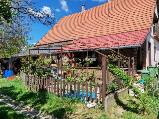 Eladó családi ház, Galgahévízen 43 M Ft, 3 szobás