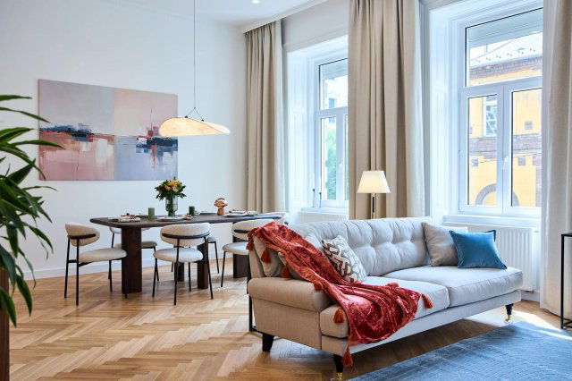 Eladó téglalakás, V. kerületben, Stollár Béla utcában