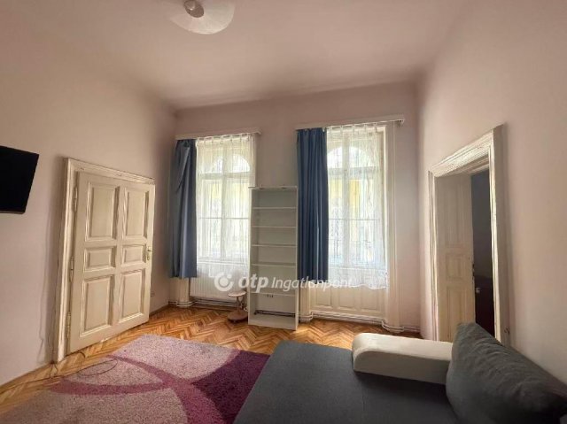 Eladó téglalakás, Budapesten, VI. kerületben 97.5 M Ft, 3 szobás