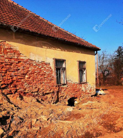 Eladó családi ház, Pacsán 19.9 M Ft, 8 szobás