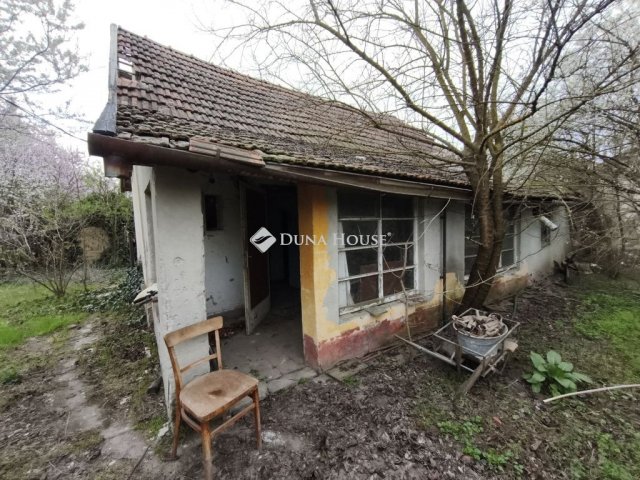 Eladó telek, Tótkomlóson, Csiki Gergely utcában 6 M Ft