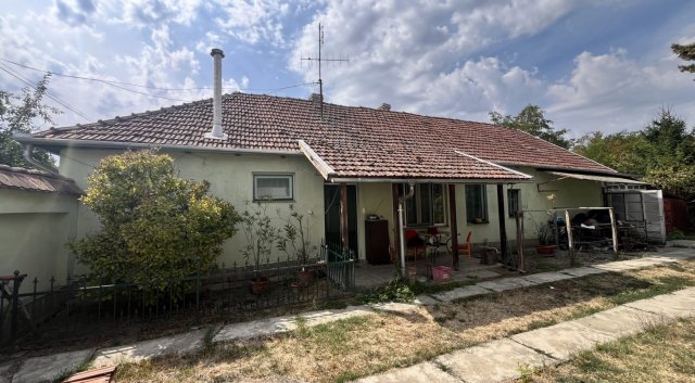 Eladó családi ház, Gyulán 38 M Ft, 2 szobás