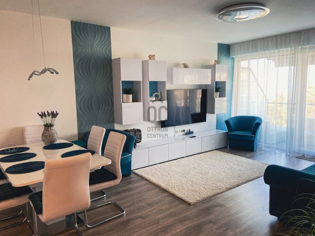 Eladó téglalakás, Siófokon 169 M Ft, 3 szobás