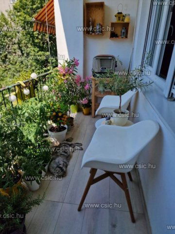 Eladó téglalakás, Budapesten, XII. kerületben 131.9 M Ft