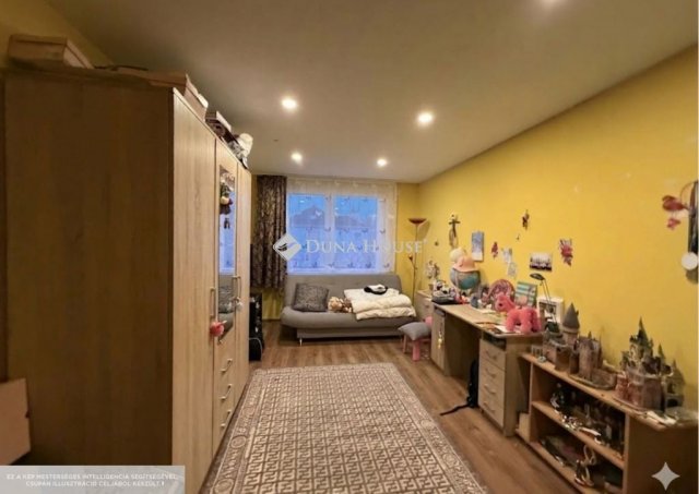 Eladó családi ház, Esztergomban, Szentpál utcában 85 M Ft