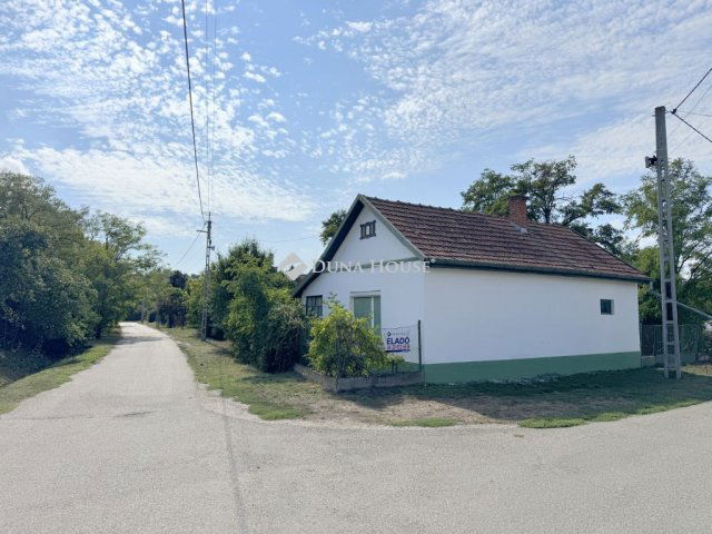 Eladó családi ház, Tiszaroffon 7.5 M Ft, 1 szobás