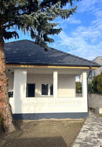 Eladó téglalakás, Balatonlelleén 64.9 M Ft, 2 szobás