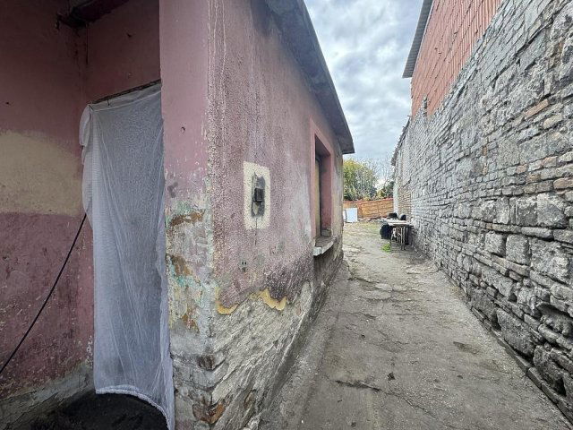 Eladó családi ház, Budapesten, XXI. kerületben 26 M Ft, 3 szobás