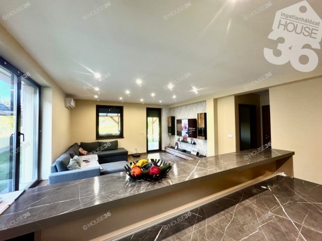 Eladó családi ház, Kerekegyházán 94.5 M Ft, 4 szobás