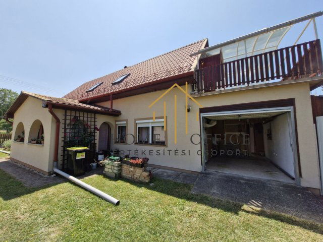 Eladó családi ház, Szántódon 135 M Ft, 3 szobás