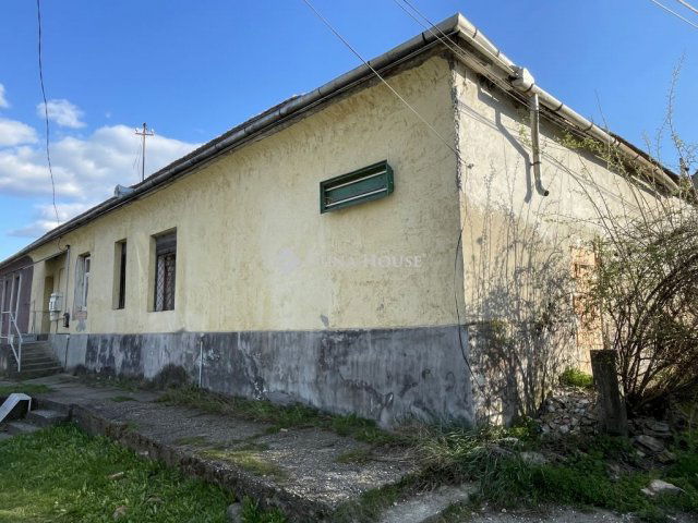 Eladó ikerház, Nagysápon 29.9 M Ft, 4 szobás