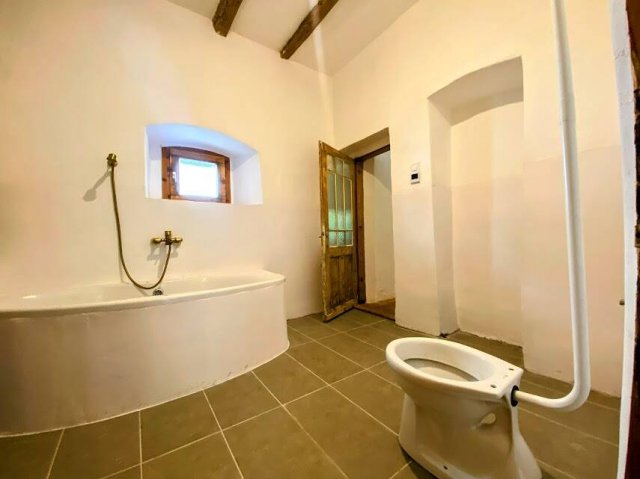 Eladó téglalakás, Miskolcon 28 M Ft, 2 szobás