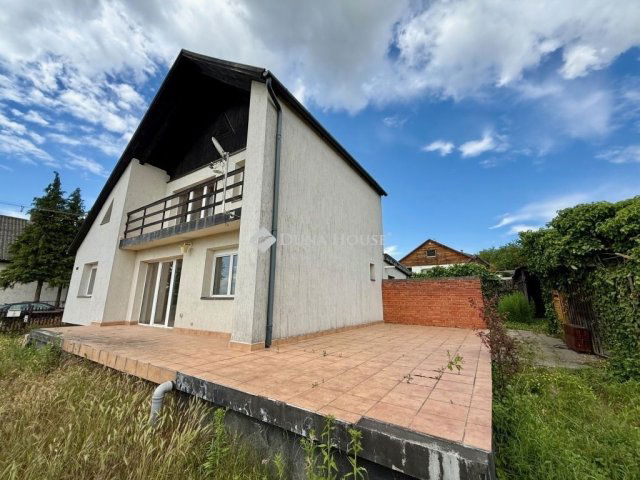 Eladó családi ház, Balatonalmádiban 99.9 M Ft, 4 szobás