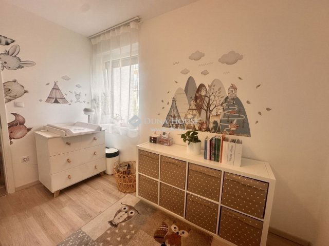 Eladó téglalakás, Zalaegerszegen 53 M Ft, 3 szobás