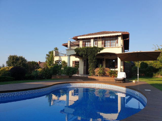 Eladó családi ház, Balatonföldváron 330 M Ft, 5 szobás