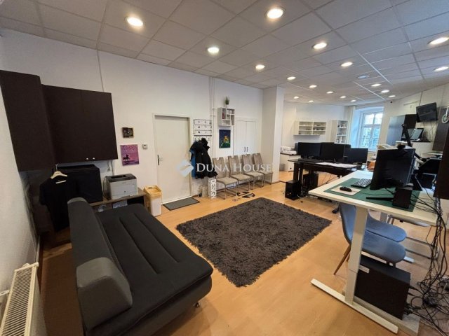 Kiadó téglalakás, albérlet, Sopronban 220 E Ft / hó, 2 szobás