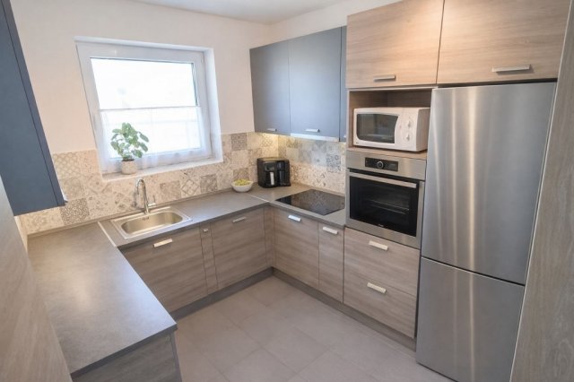 Eladó családi ház, Székesfehérvárott 149 M Ft, 5 szobás