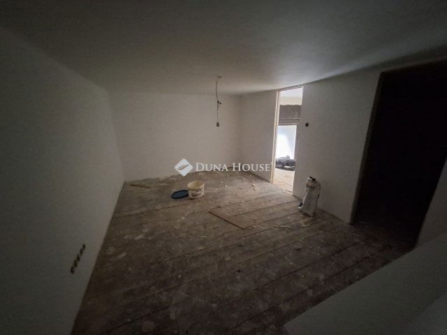 Eladó üzlethelyiség, Budapesten, XIII. kerületben 17 M Ft