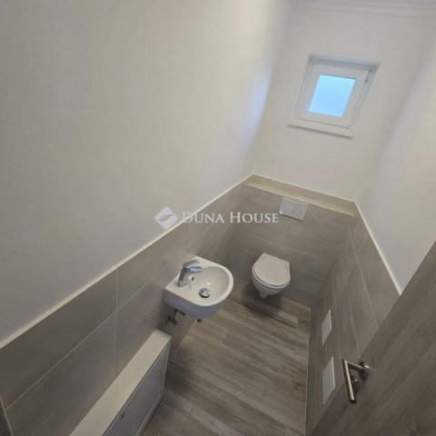 Eladó családi ház, Kecskeméten 125 M Ft, 4 szobás