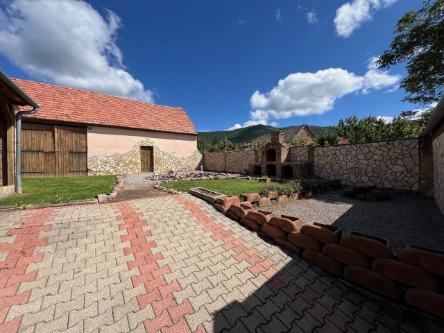 Eladó családi ház, Kővágószőlősön 74.9 M Ft, 4 szobás