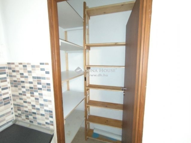 Eladó téglalakás, Budapesten, VI. kerületben 99.9 M Ft, 3 szobás