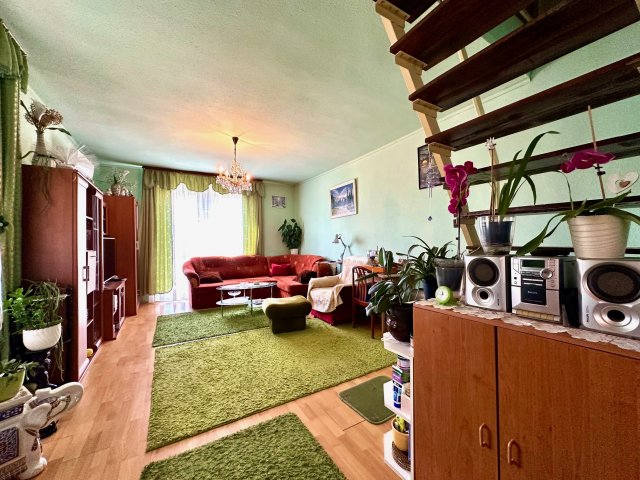 Eladó ikerház, Pilisszántón 56 M Ft, 5+2 szobás