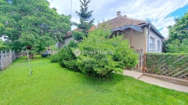 Eladó családi ház, Sülysápon 94.99 M Ft, 6+1 szobás