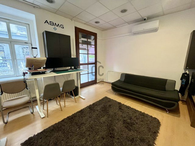 Eladó téglalakás, Sopronban 59.9 M Ft, 2 szobás