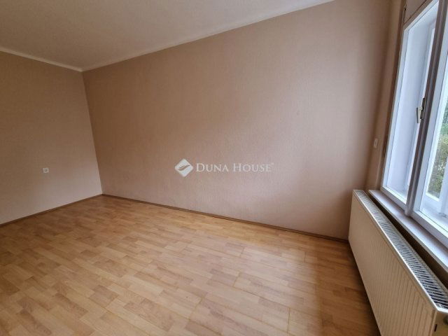 Eladó családi ház, Gárdonyban 74.9 M Ft, 5 szobás