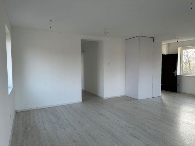 Eladó téglalakás, Debrecenben 109.9 M Ft, 5 szobás