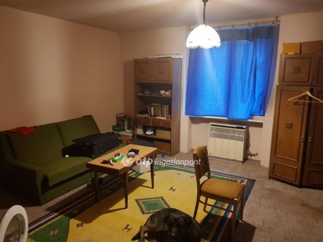 Eladó családi ház, Demecseren 9.9 M Ft, 2 szobás