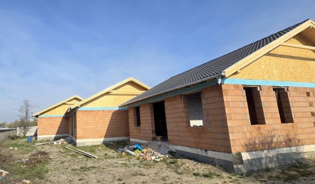 Eladó sorház, Dunaharasztin 99.99 M Ft, 4 szobás