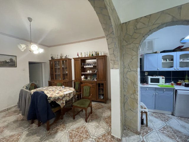 Eladó családi ház, Balkányban 20.5 M Ft, 2 szobás