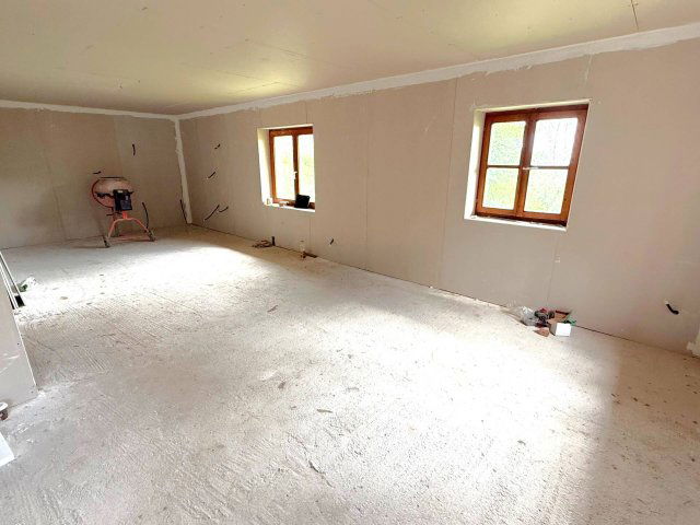 Eladó családi ház, Pécsett 44.9 M Ft, 3 szobás