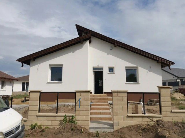 Eladó családi ház, Vácrátóton 89.9 M Ft, 4 szobás