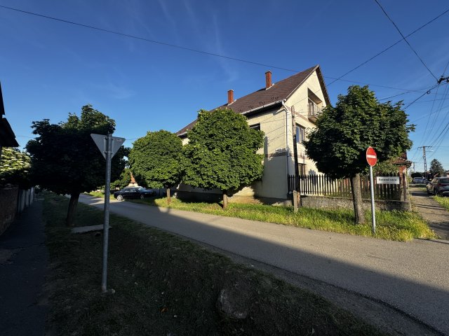 Eladó családi ház, Hatvanban, Arany János utcában 99 M Ft