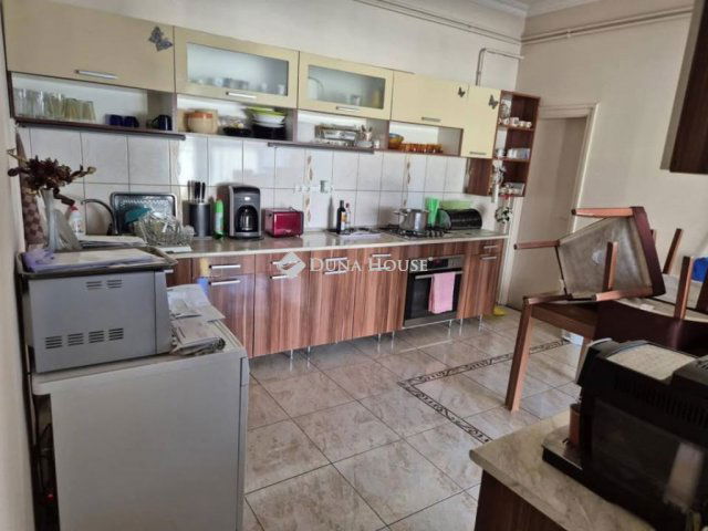Eladó családi ház, Szécsényen 28 M Ft, 4 szobás