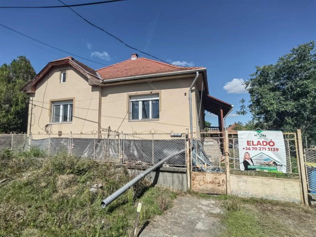 Eladó családi ház, Dédestapolcsányban 32.9 M Ft, 2 szobás