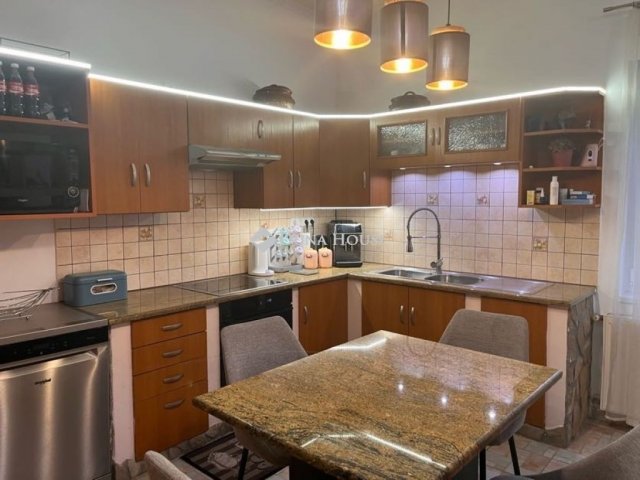 Eladó téglalakás, Nyergesújfaluban 32.9 M Ft, 2 szobás