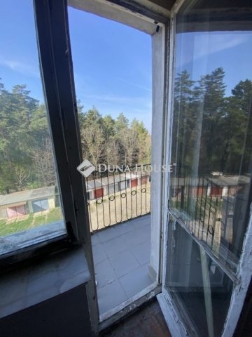 Eladó téglalakás, Komlón 18.9 M Ft, 2 szobás