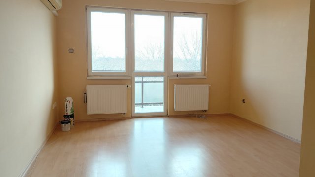 Eladó téglalakás, Nyíregyházán 34.9 M Ft, 1+1 szobás