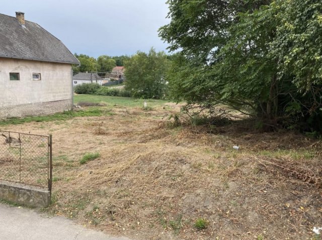 Eladó telek, Iregszemcsén 3.9 M Ft / költözzbe.hu