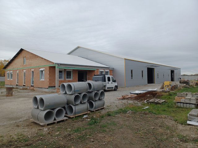 Kiadó ipari ingatlan, Győrújbaráton 2690 E Ft / hó