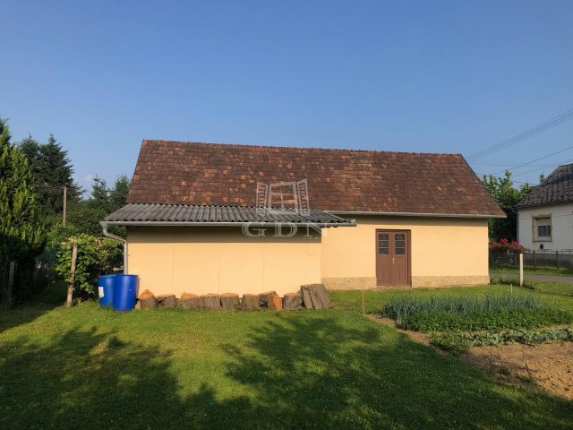 Eladó családi ház, Csörötneken 71.885 M Ft, 4 szobás