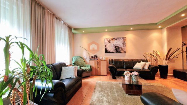 Eladó téglalakás, Pécsett, Dobó István utcában 58 M Ft